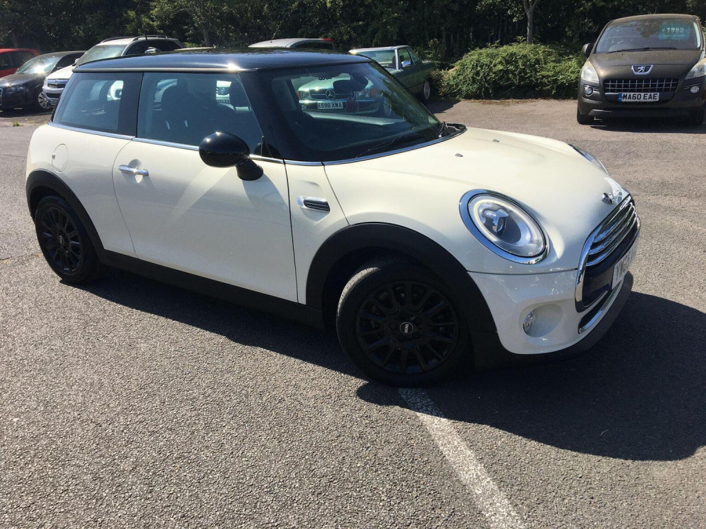 2015 MINI HATCH