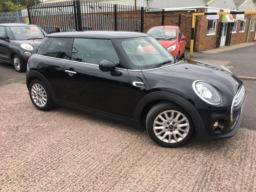 2015 MINI HATCH